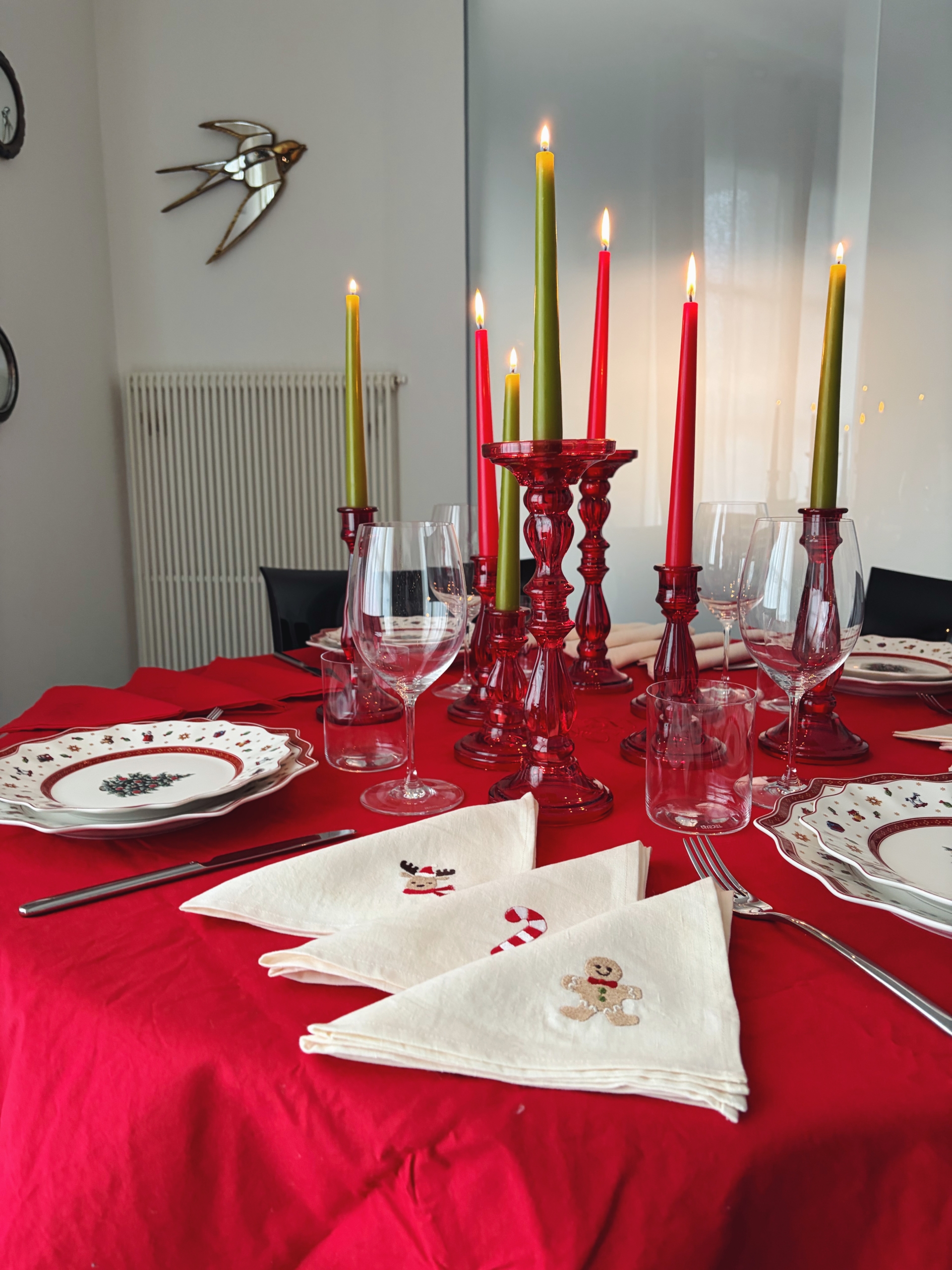 PACK 4 TOVAGLIOLI IN LINO con DISEGNI NATALIZI