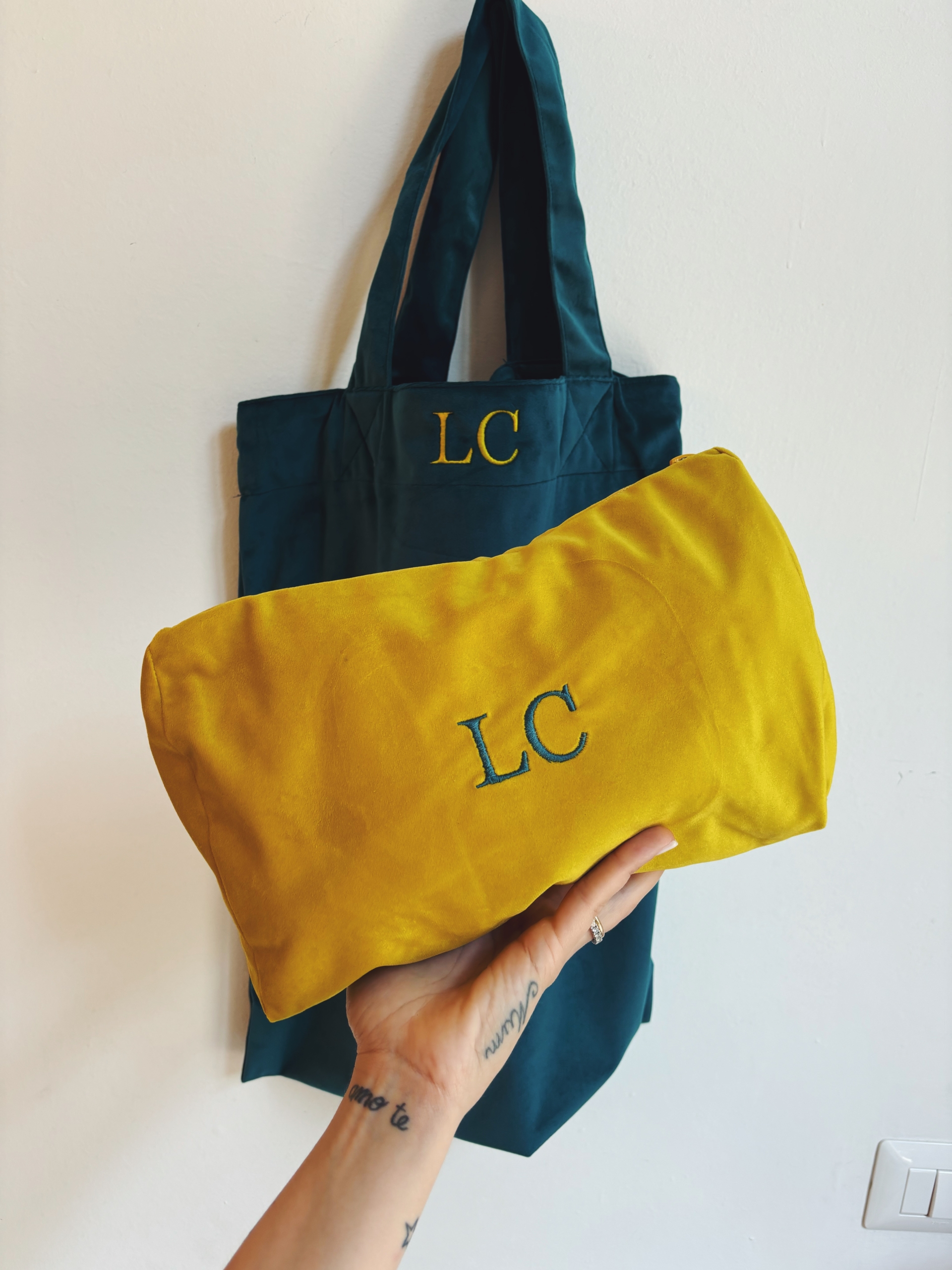 POCHETTE EVA IN VELLUTO