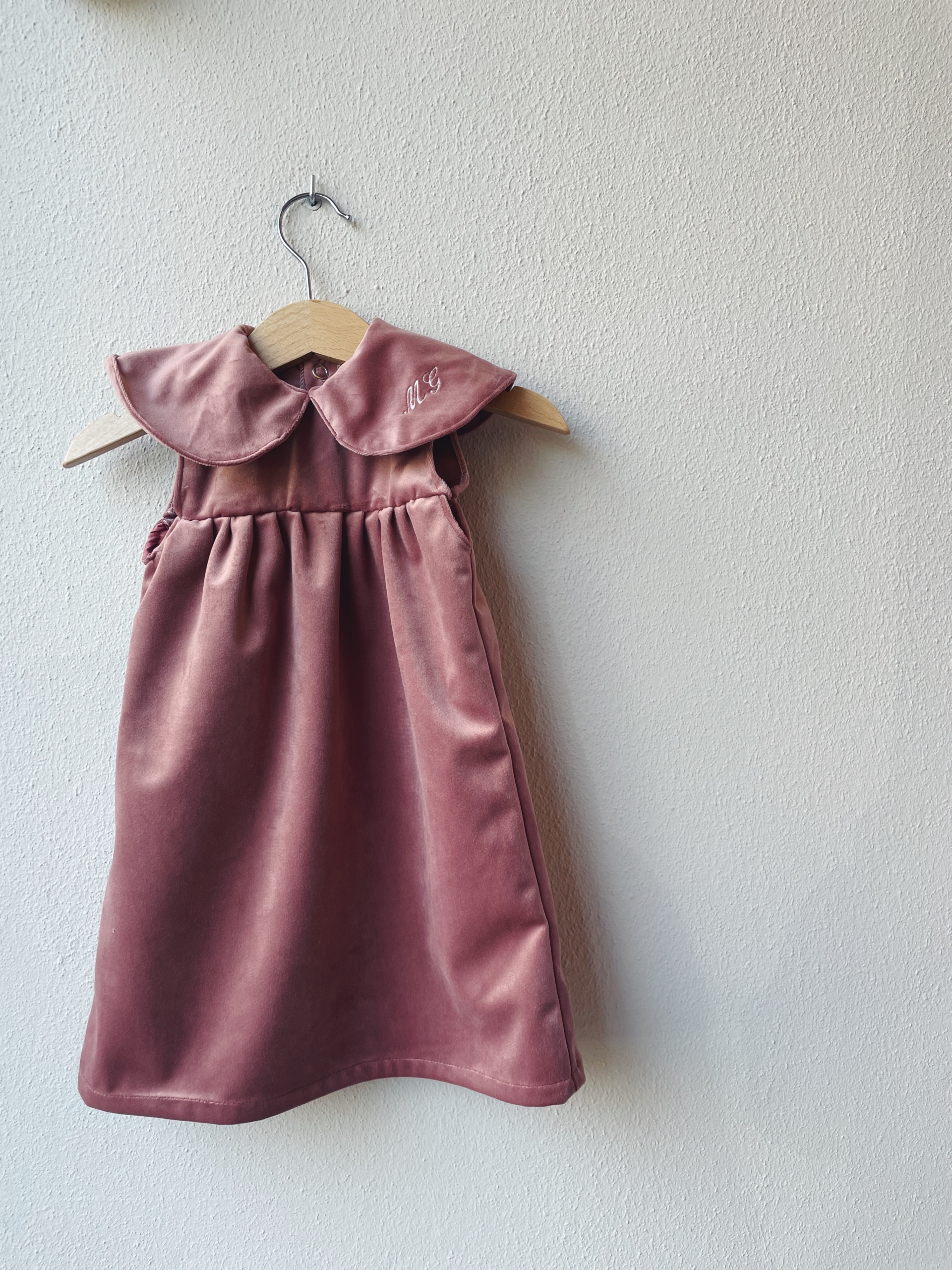 VESTITO SCAMICIATO MAXI COLLETTO IN VELLUTO